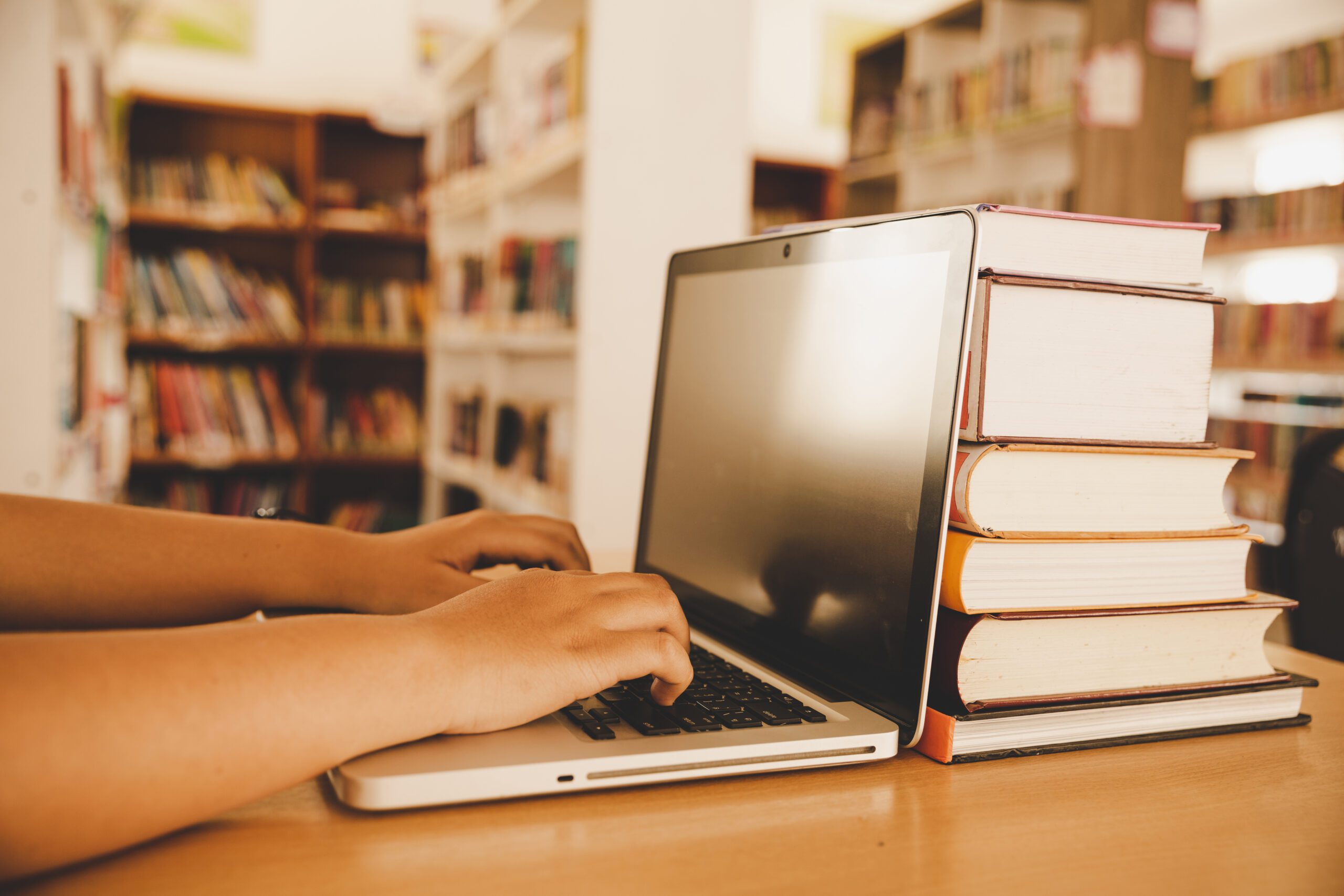 Top 10 Livros Que Estão Bombando em 2025